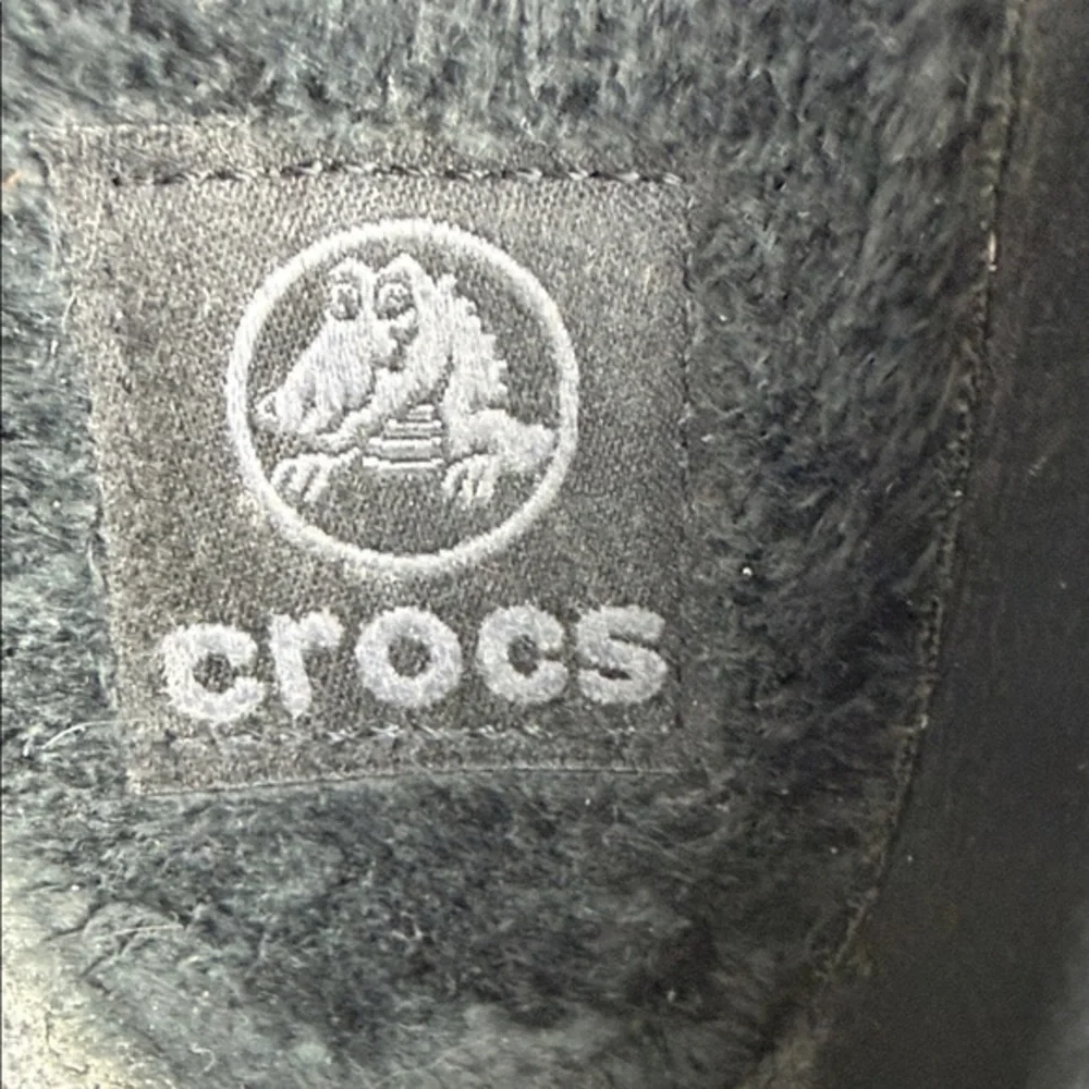 Crocs Mammoth Black‎ Faux Shearling Lined Ballet Flat Size 7